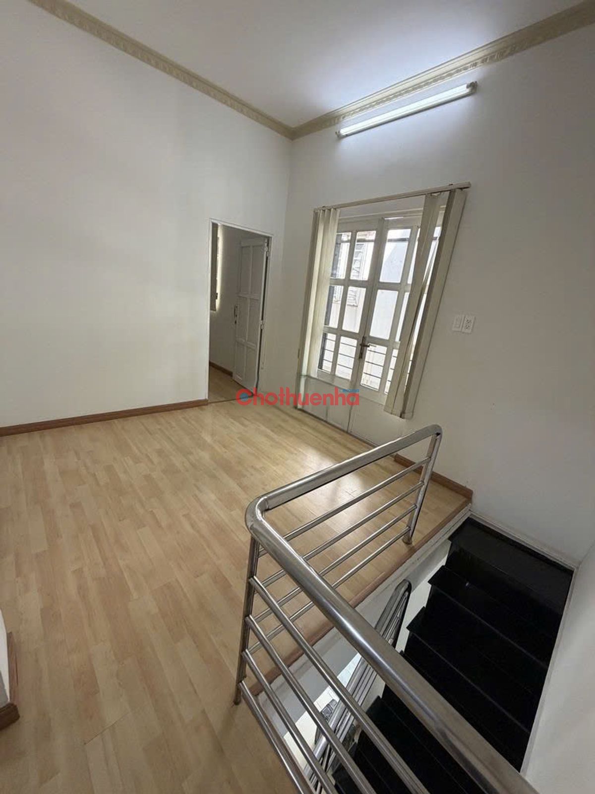 CHO THUÊ NHÀ NGUYỄN CÔNG TRỨ, NGUYỄN THÁI BÌNH, QUẬN 1, 30m2, 2 Tầng