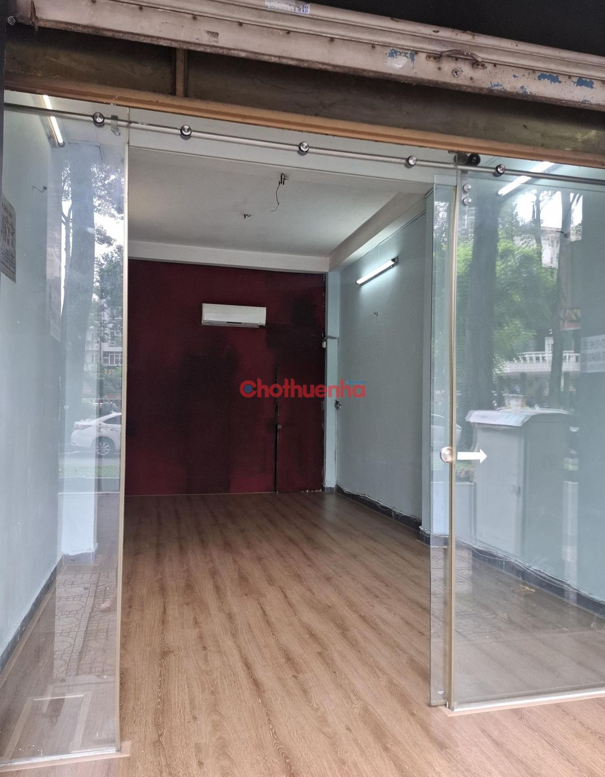 Cho thuê MBKD NGUYỄN CHÍ THANH, P2, QUẬN 10, 3.5x7.5m, ĐỐI DIỆN CÔNG VIÊN