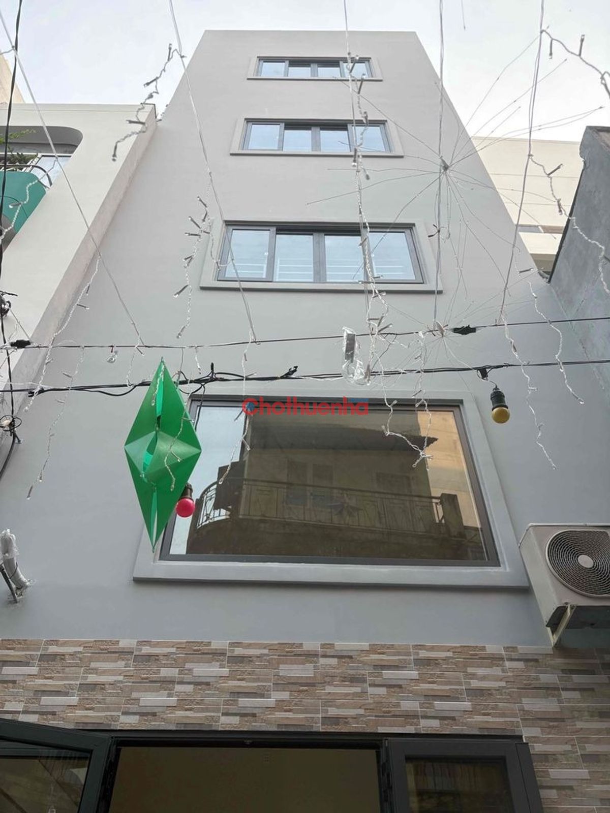 CHO THUÊ NHÀ NGUYÊN CĂN ĐƯỜNG HOÀNG VĂN THỤ, P2, TÂN BÌNH, 4.5x9m, 5 Tầng, 4 PN