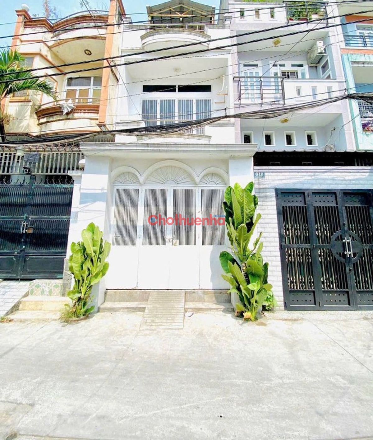 Cho thuê nhà nguyên Lạc Long Quân, P5, Quận 11 Vị trí đẹp, xe tải quay đầu, 63m2, 4 Tầng