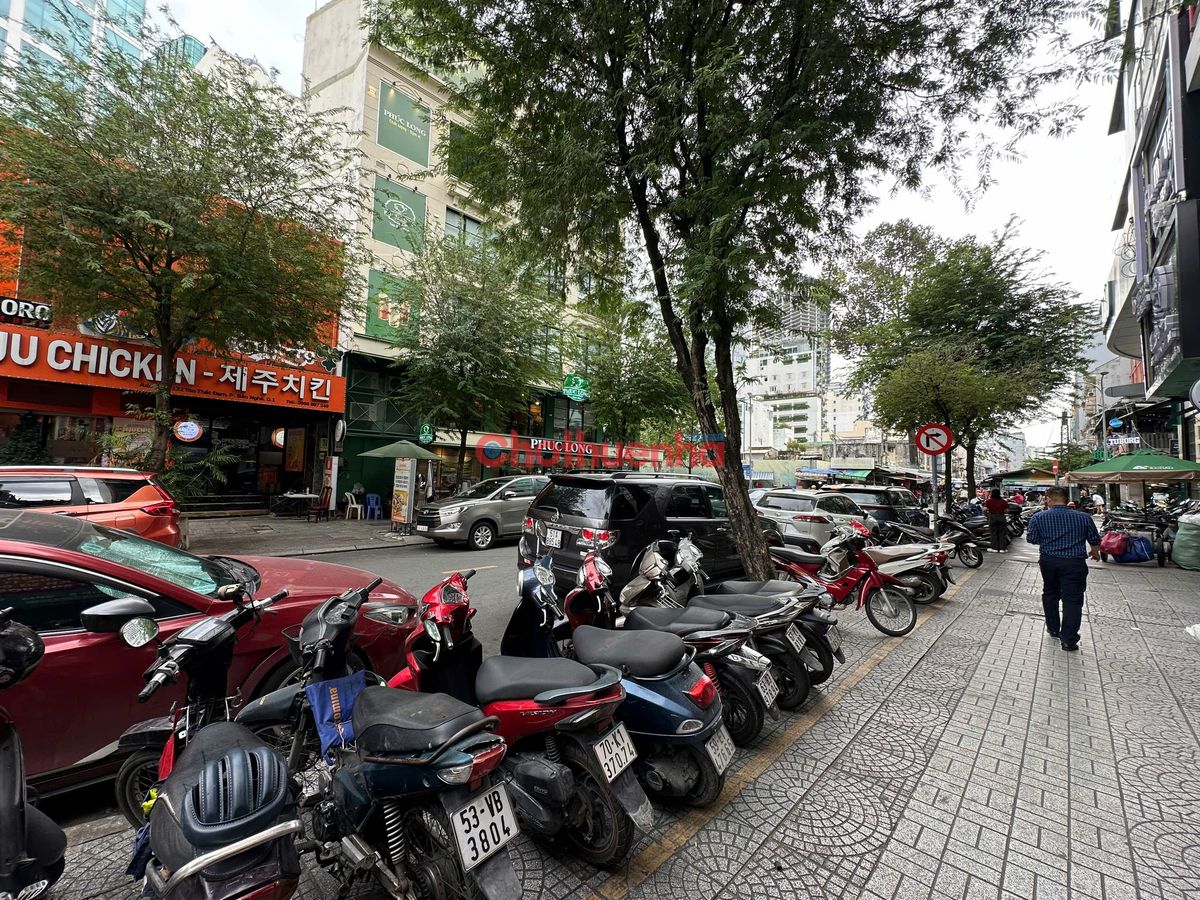 NHÀ CHO THUÊ GÓC 2MT TÔN THẤT ĐẠM, PHƯỜNG BẾN NGHÉ, QUẬN 1