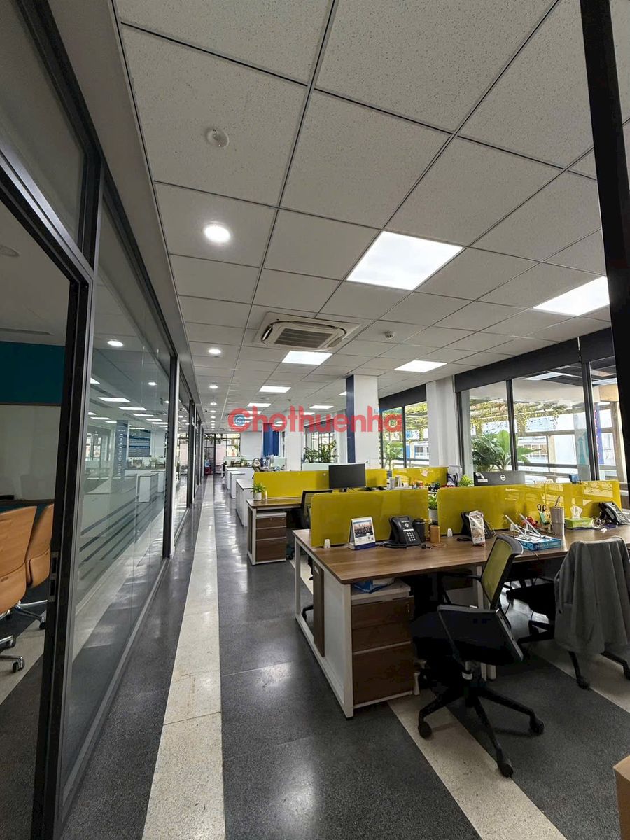 CHO THUÊ MẶT BẰNG KINH DOANH TỰ DO – TRUNG TÂM QUẬN 1