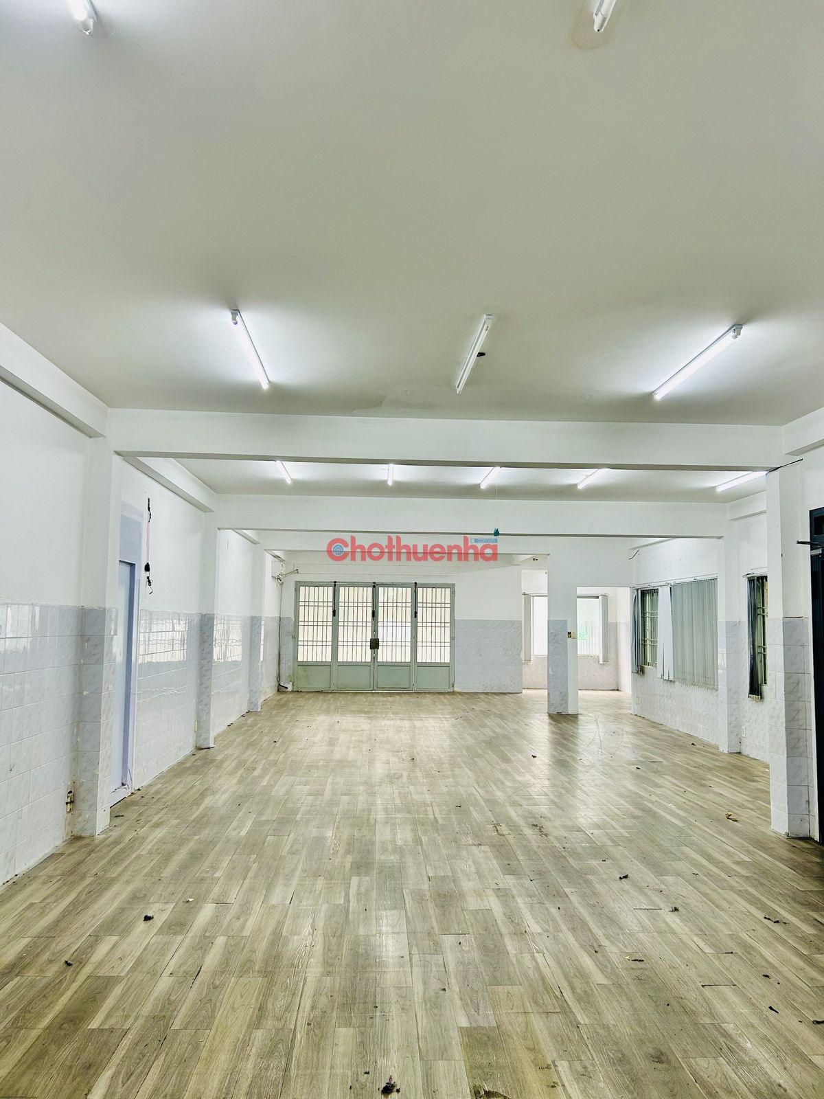 CHO THUÊ NHÀ MẶT TIỀN NỘI BỘ – KHU K300, TÂN BÌNH - DTSD 800m2