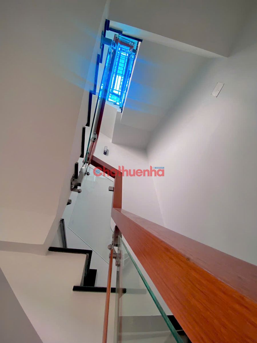 CHO THUÊ NHÀ NGUYÊN CĂN ĐƯỜNG TRƯỜNG SA, QUẬN TÂN BÌNH