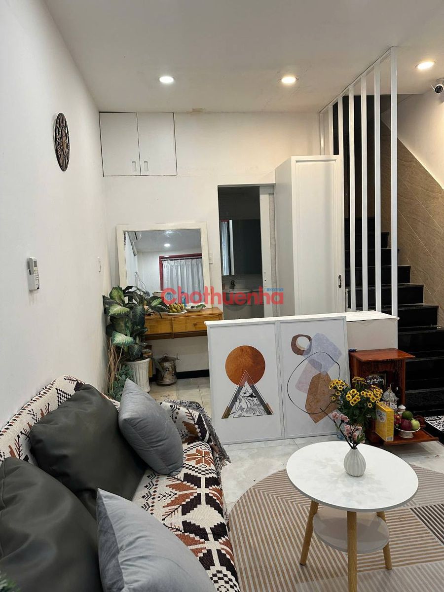 Cho thuê nhà Phạm Ngũ Lão, Phường Bến Thành, Quận 1 – vị trí trung tâm hiếm có.