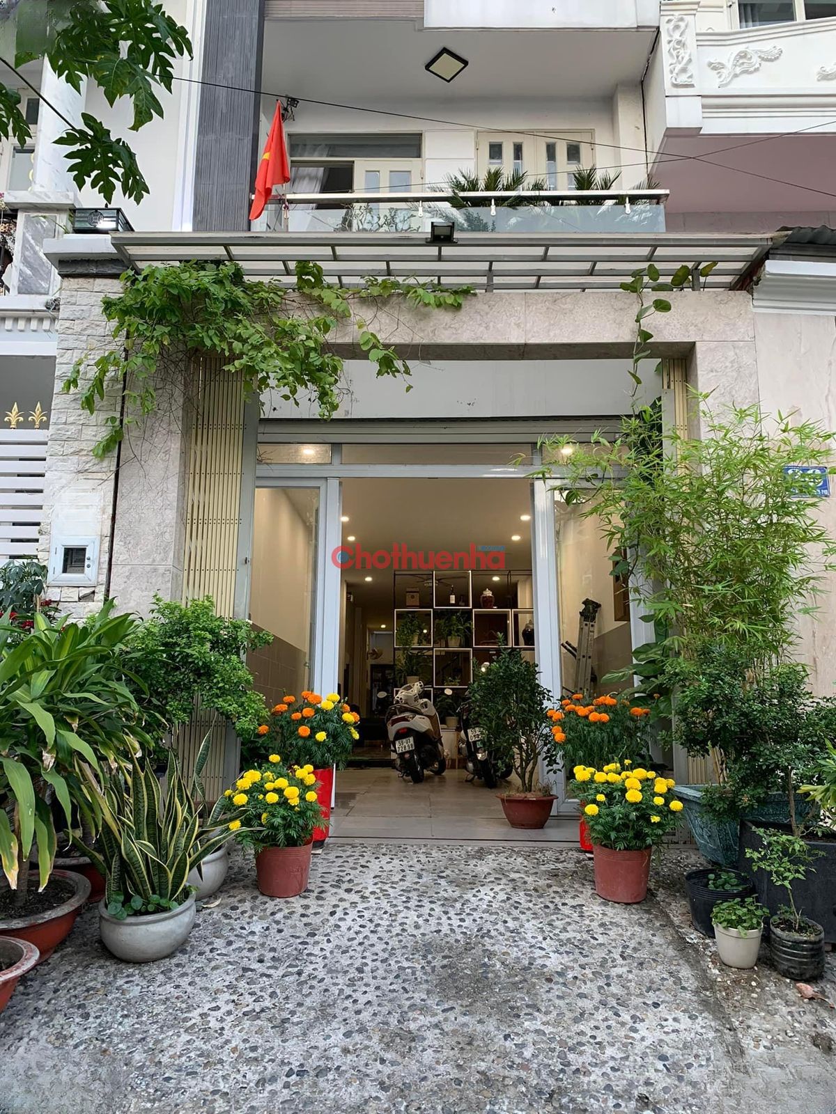 Cho thuê nhà KDC Nam Hùng Vương 4x23 Trệt 2 Lầu Sân Thượng , Bình Tân