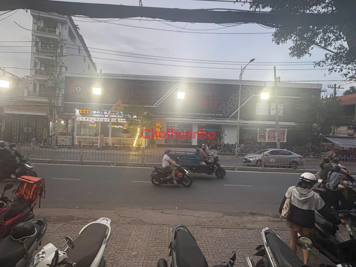 Cho thuê mặt bằng lớn tại 34 Lê Văn Quới, P. Bình Trị Đông, quận Bình Tân, 30x50m