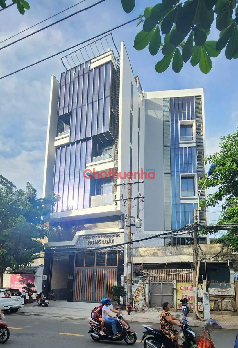 CHO THUÊ TÒA NHÀ CĂN HỘ DỊCH VỤ CAO CẤP TRUNG TÂM QUẬN TÂN PHÚ 