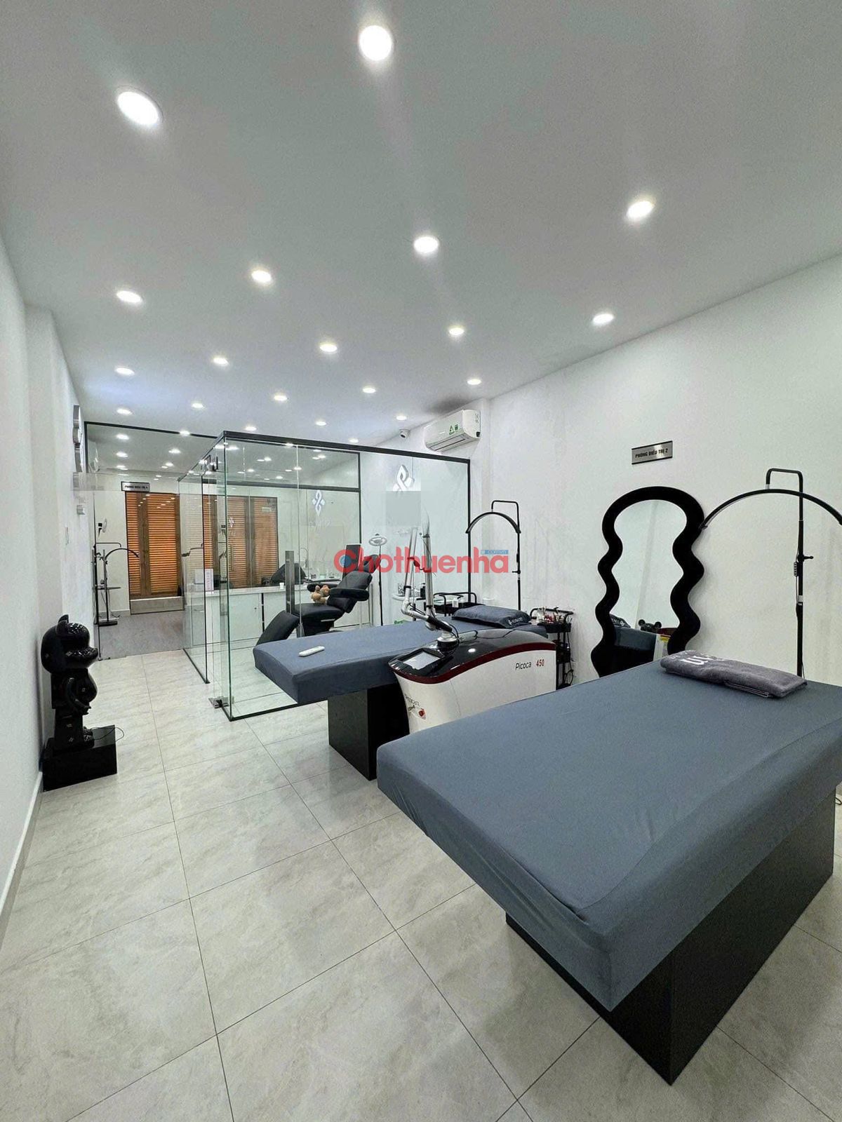 Sang nhượng spa đường Đặng Văn Ngữ, Phường 14, Phú Nhuận, DT 4x24m Giá cực tốt