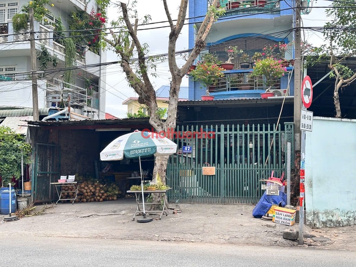 Cho thuê 2 mặt tiền vị trí đẹp tại số Lã Xuân Oai, Phường Tăng Nhơn Phú A, TP. Thủ Đức.
