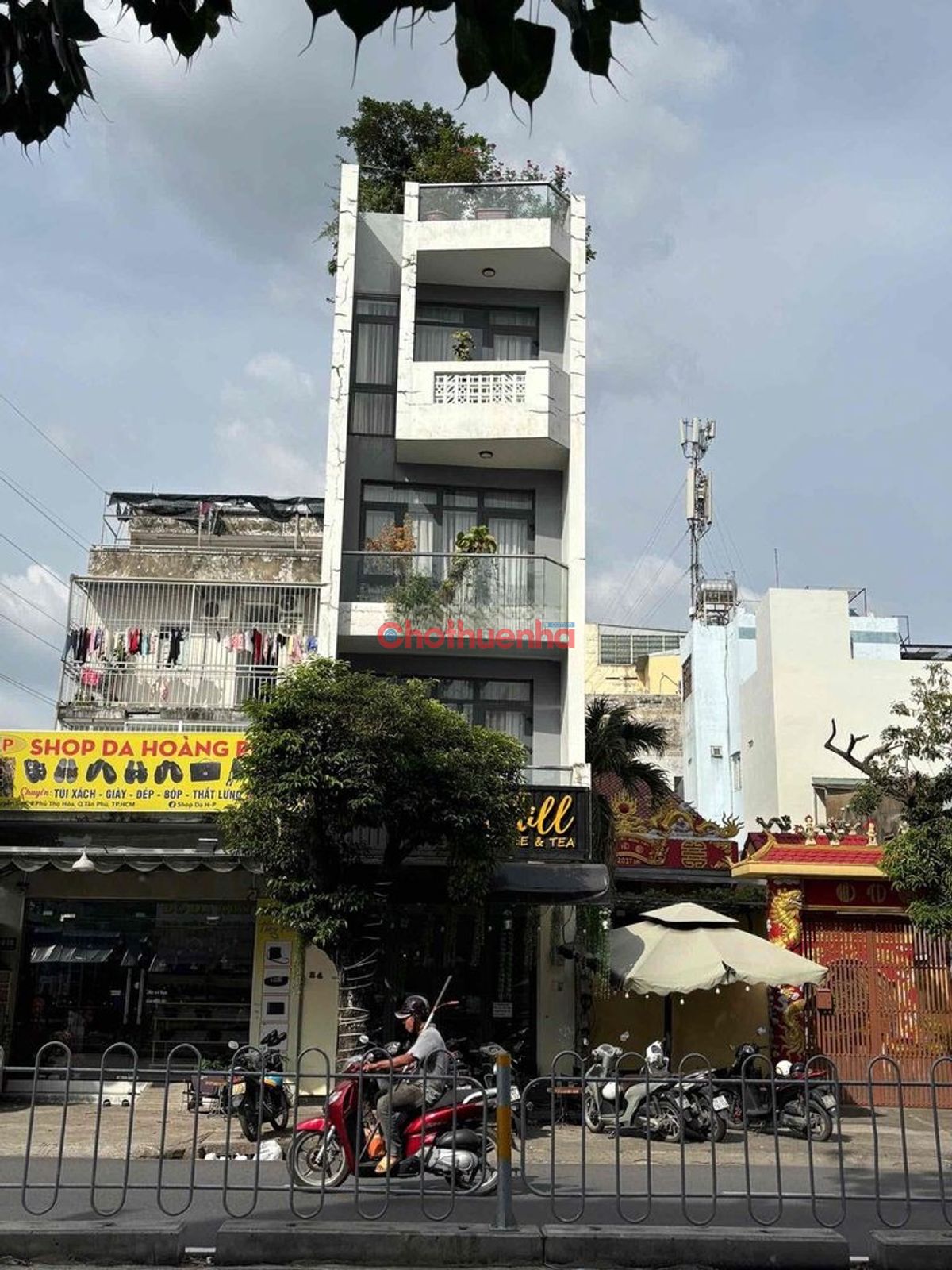 Cho thuê nhà mặt tiền đường Nguyễn Sơn, Phường Phú Thọ Hòa, Quận Tân Phú.