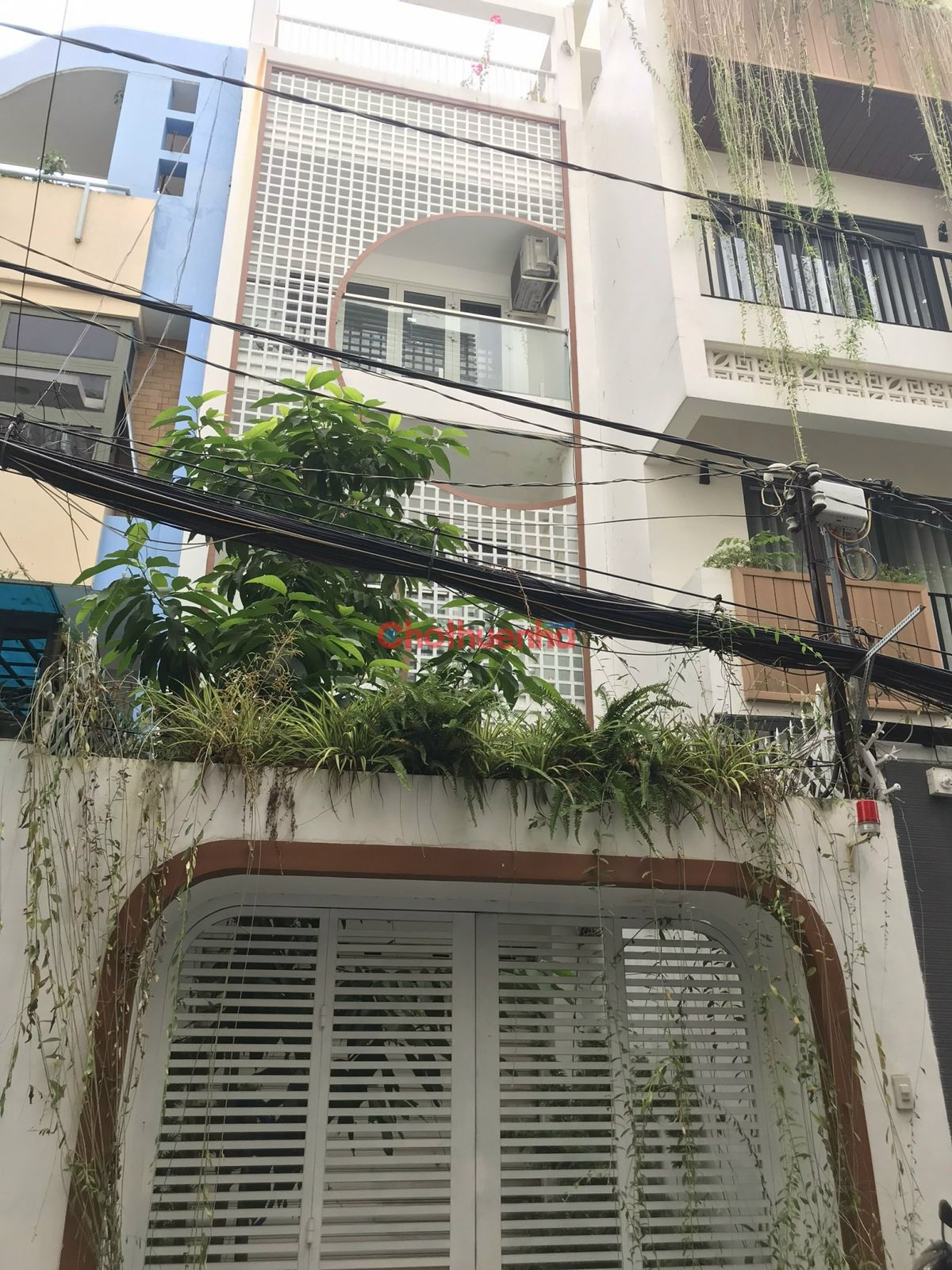 CHO THUÊ NHÀ NGUYÊN CĂN ĐƯỜNG LÊ VĂN SỸ, PHƯỜNG 13, QUẬN 3 - CÓ THANG MÁY