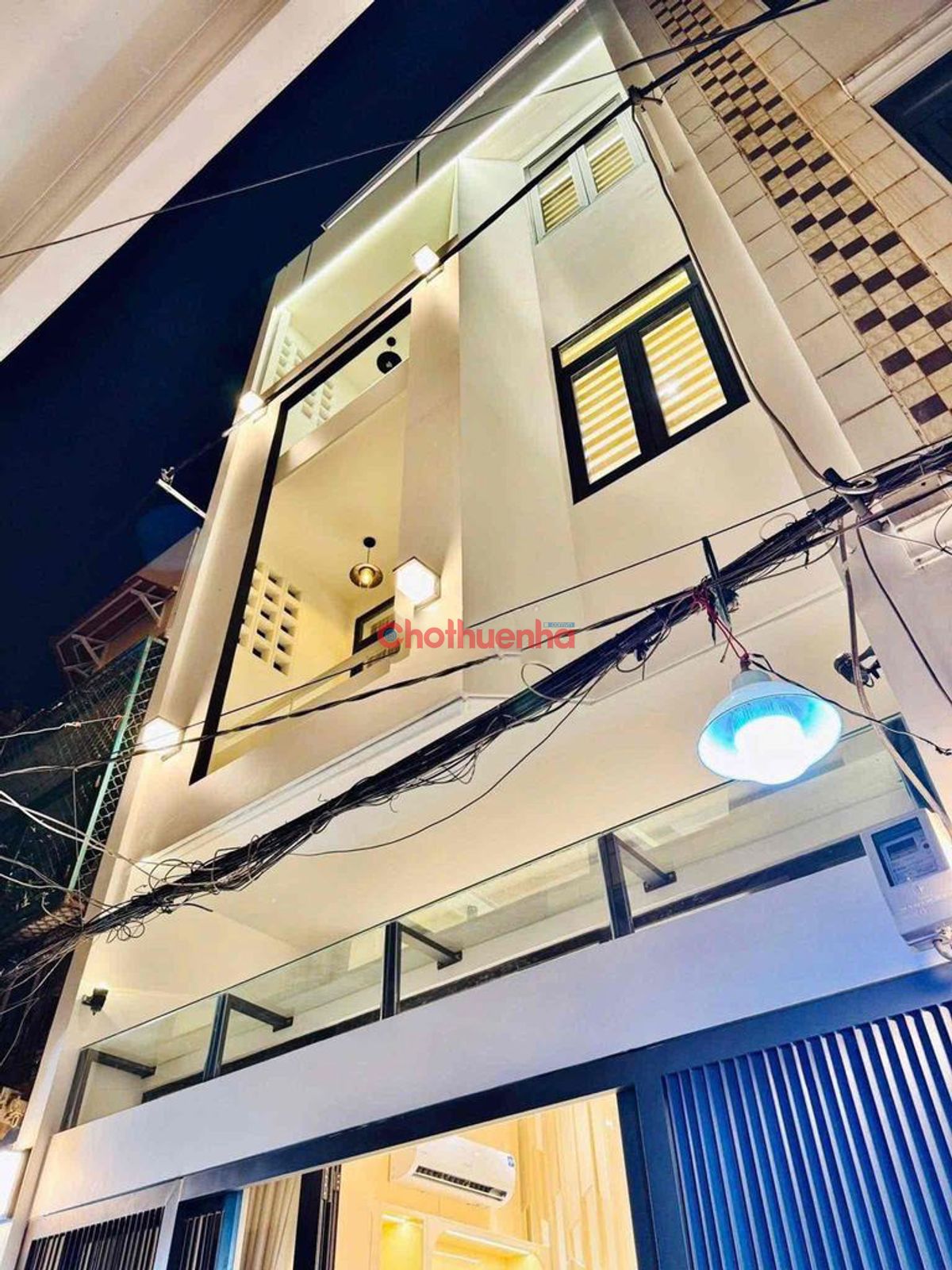CHO THUÊ NHÀ MỚI NGUYÊN CĂN ĐƯỜNG LÝ CHÍNH THẮNG, QUẬN 3 - FULL NỘI THẤT