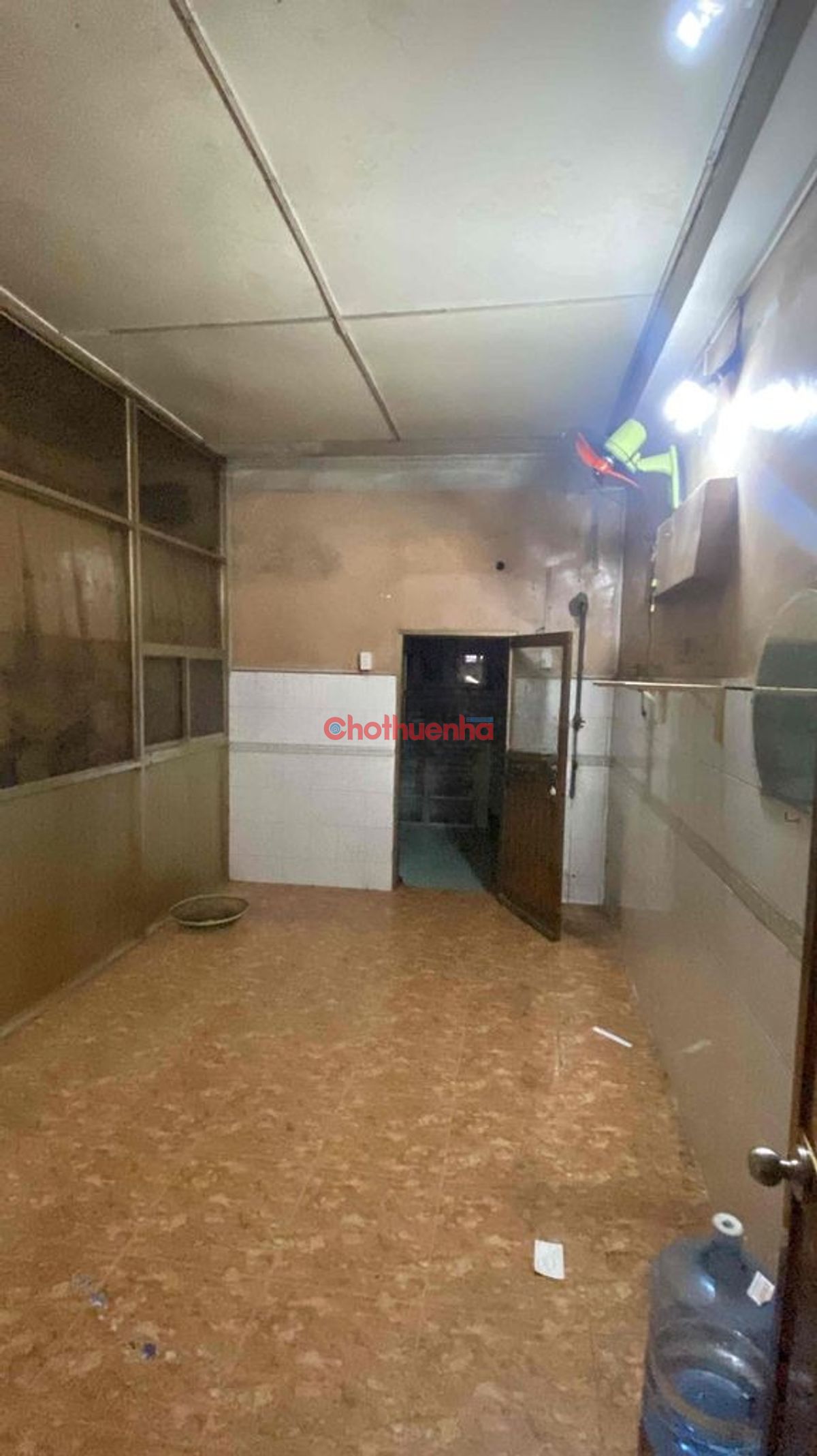 CHO THUÊ NHÀ MẶT TIỀN ĐƯỜNG HÙNG VƯƠNG – P.9, QUẬN 5