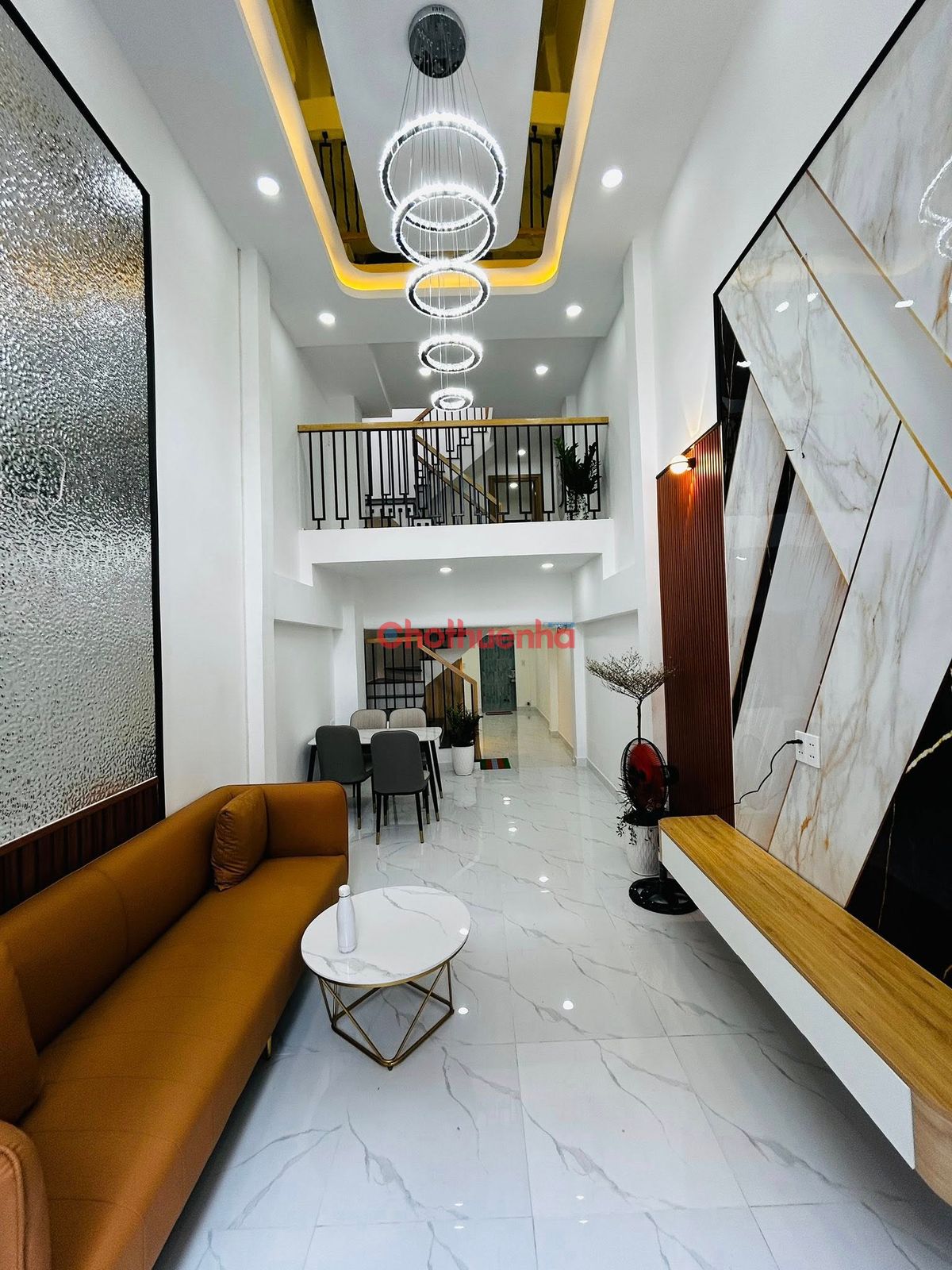 Cho thuê nhà nguyên căn đường Xô Viết Nghệ Tĩnh, Phường 25, Quận Bình Thạnh. FULL NỘI THẤT