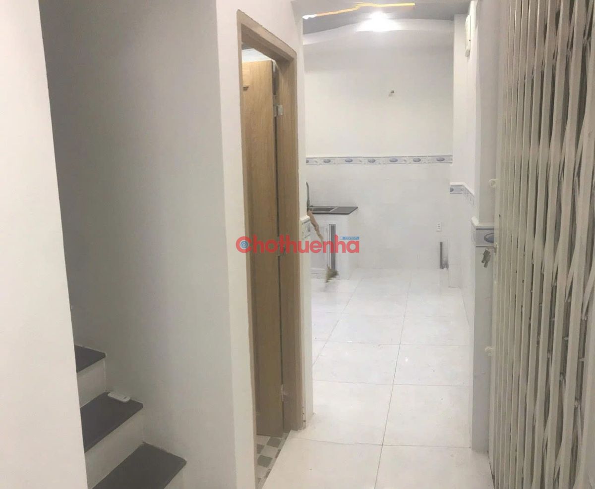 CHO THUÊ NHÀ NGUYÊN CĂN ĐƯỜNG HÒA HẢO, QUẬN 10 - 3 lầu , 4 phòng
