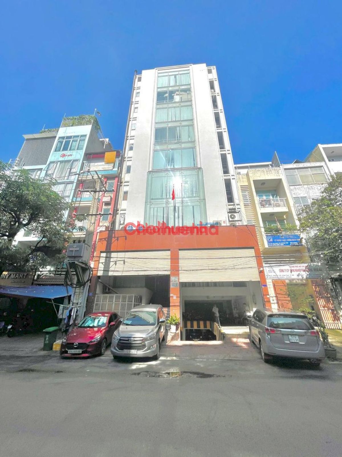 Cho thuê tòa nhà văn phòng hạng sang tại 35/11 Đường D5, P 25, Quận Bình Thạnh,2 hầm 9 lầu