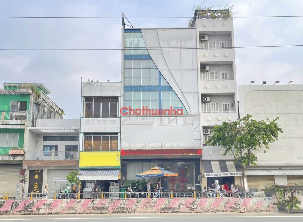 Cho thuê nhà mặt tiền 61A Kinh Dương Vương, Phường 12, Quận 6, 8x15m