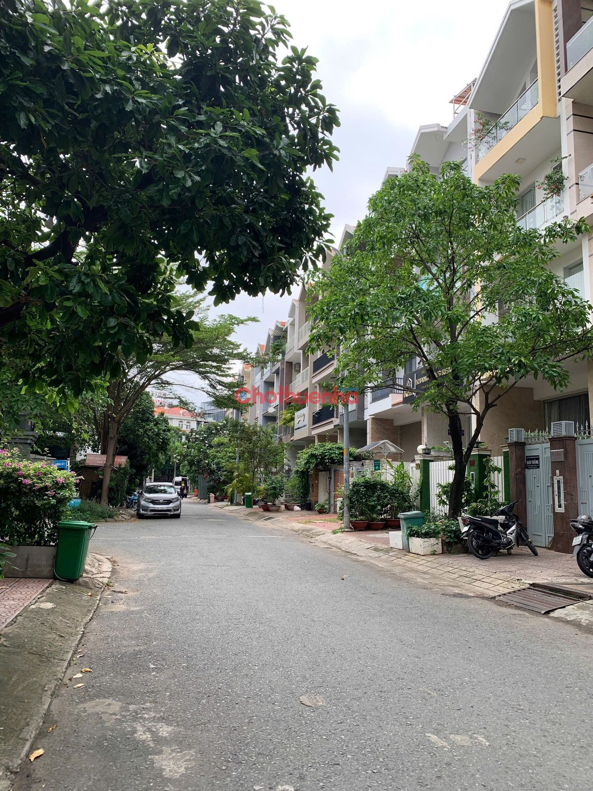 CHO THUÊ NHÀ MẶT TIỀN ĐƯỜNG SỐ 3 KDC HIM LAM QUẬN 7 - DTSD 350M2