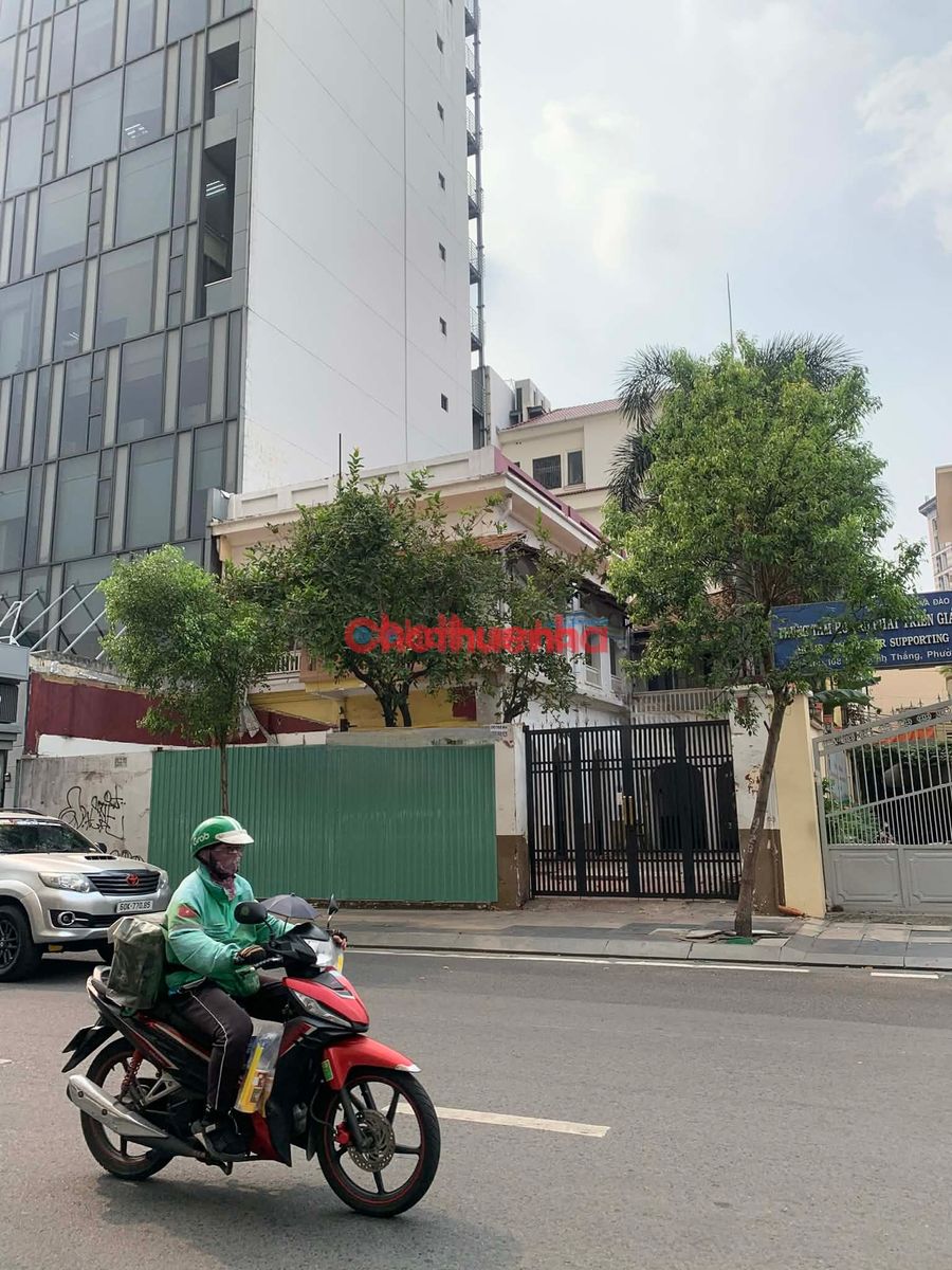 Cho thuê nhà mặt tiền MT 110 Lý Chính Thắng, Phường Võ Thị Sáu, Quận 3 - DT 14 x 25m