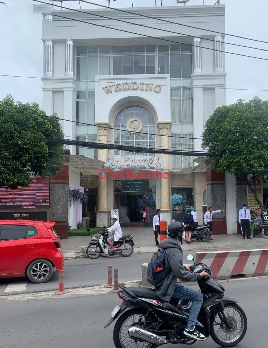 Cho Thuê Nhà Hàng Tiệc Cưới Tại 233 Lê Văn Khương, Hiệp Thành, Quận 12