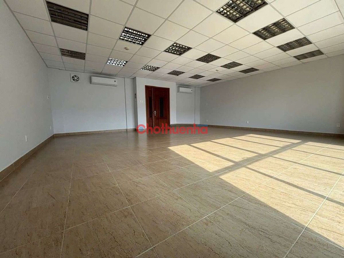 Cho thuê văn phòng tại MT Nam Quốc Cang, Quận 1, 23-63m2 