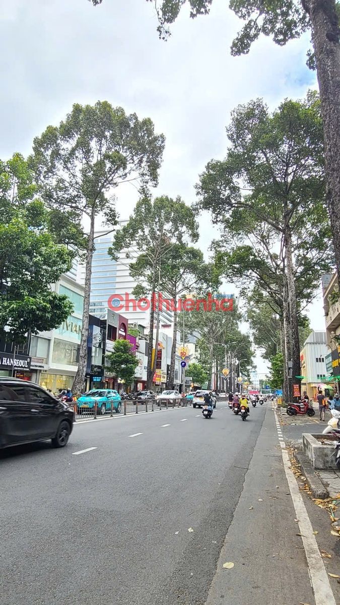 CHO THUÊ NHÀ MẶT TIỀN ĐƯỜNG 3/2, PHƯỜNG 11, QUẬN 10. NHÀ 2 MẶT TIỀN TRƯỚC SAU