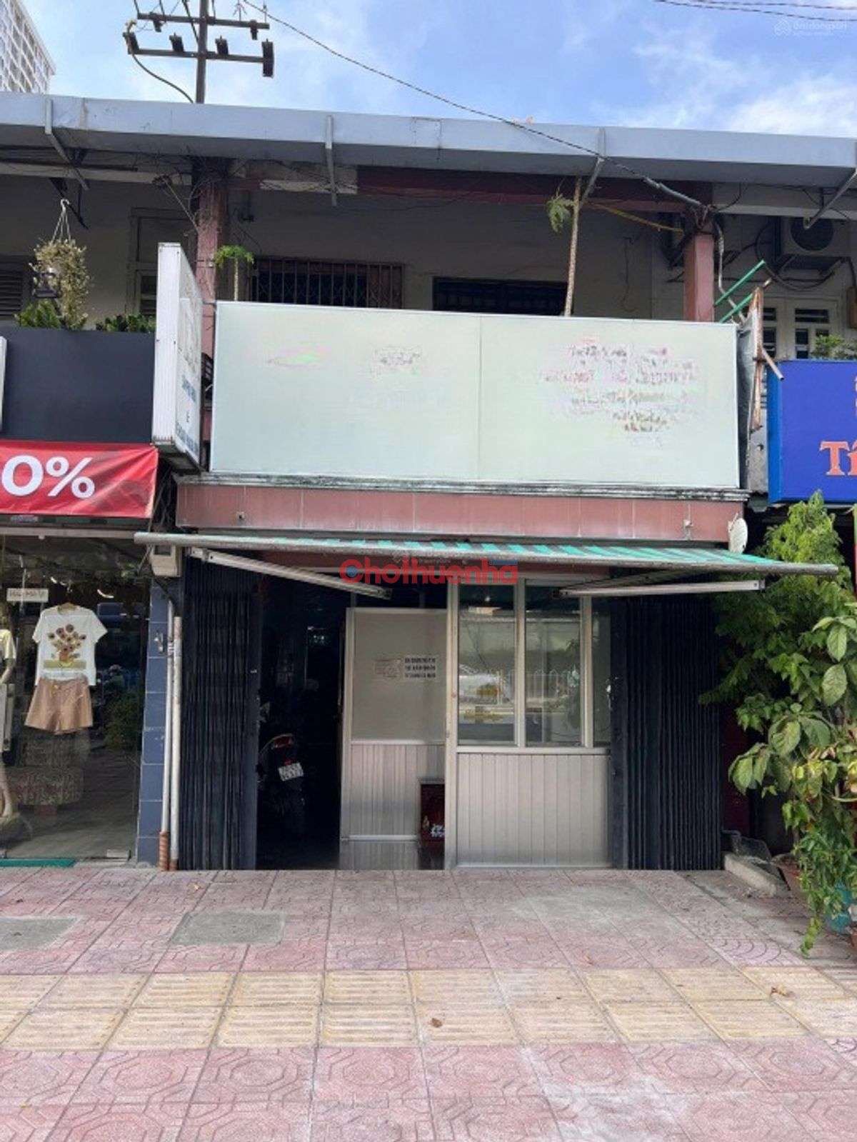 Cho thuê nhà mặt tiền đường Hoàng Diệu, Phường 6, Quận 4.