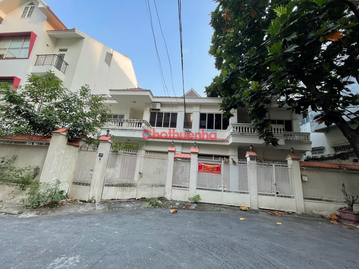 CHO THUÊ BIỆT THỰ NGANG 17m DÀI 22m - 1 Trệt 2 lầu - DTSD GẦN 1000m² - P 09 - PHÚ NHUẬN