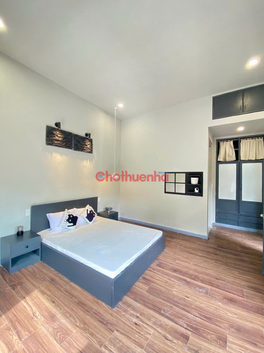 Cho thuê và sang nhượng CHDV tại Quận 10 tại đường Điện Biên Phủ, Q10, 8x17m