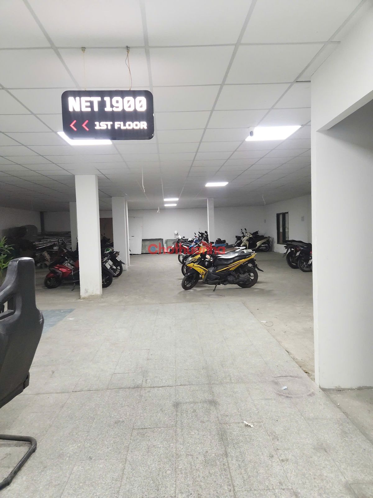 Cho thuê mặt bằng mặt tiền đường Phan Đăng Lưu, Quận Phú Nhuận - diện tích rộng hàng hiếm