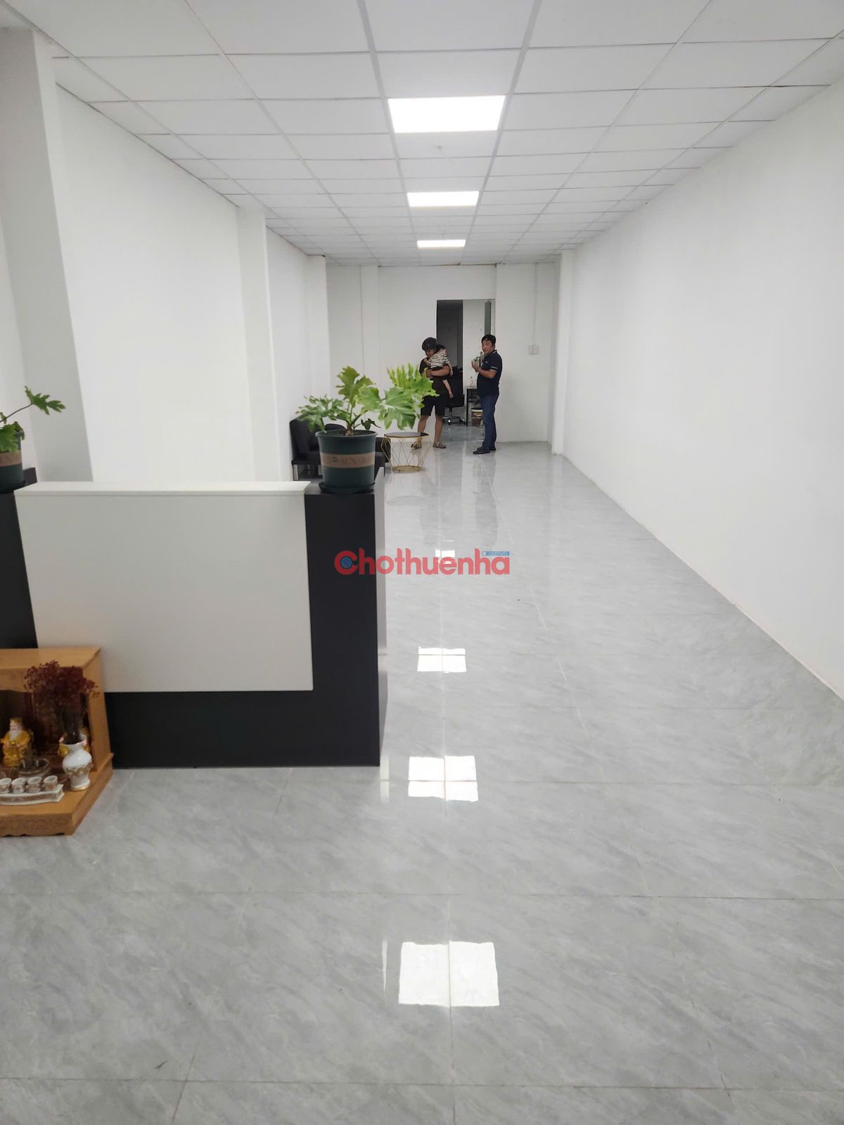Cho thuê mặt bằng mặt tiền đường Phan Đăng Lưu, Quận Phú Nhuận - diện tích rộng hàng hiếm