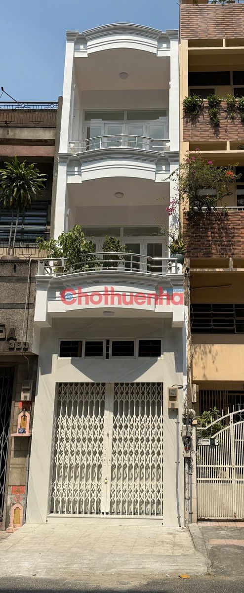 CHO THUÊ NHÀ NGUYÊN CĂN MẶT TIỀN ĐƯỜNG HÒA HẢO – QUẬN 10 – GIÁ TỐT 25 TRIỆU