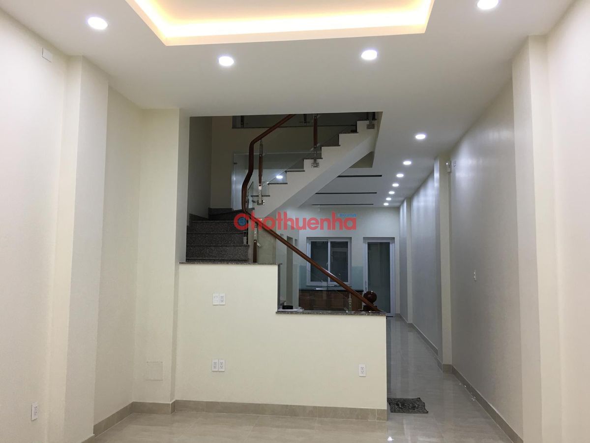 CHO THUÊ NHÀ MẶT TIỀN ĐƯỜNG HOA LAN - QUẬN PHÚ NHUẬN - DT 4X18