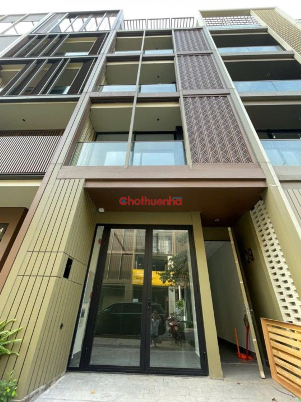 Cho thuê nhà nguyên căn mặt tiền khu đo thị Global City, Phường An Khánh, Quận 2
