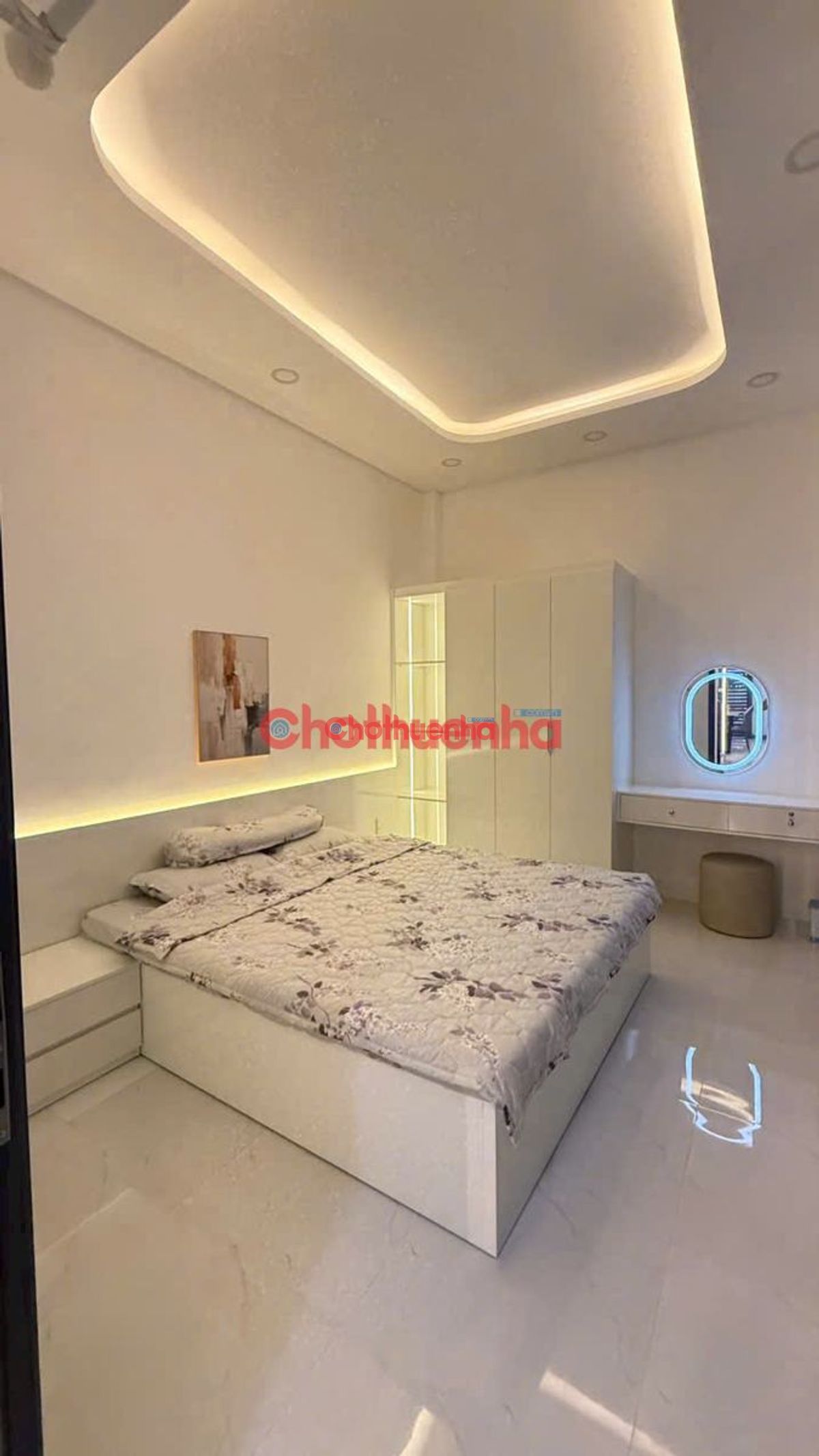 SANG CĂN HỘ DỊCH VỤ. NGUYỄN TRÃI, QUẬN 1
