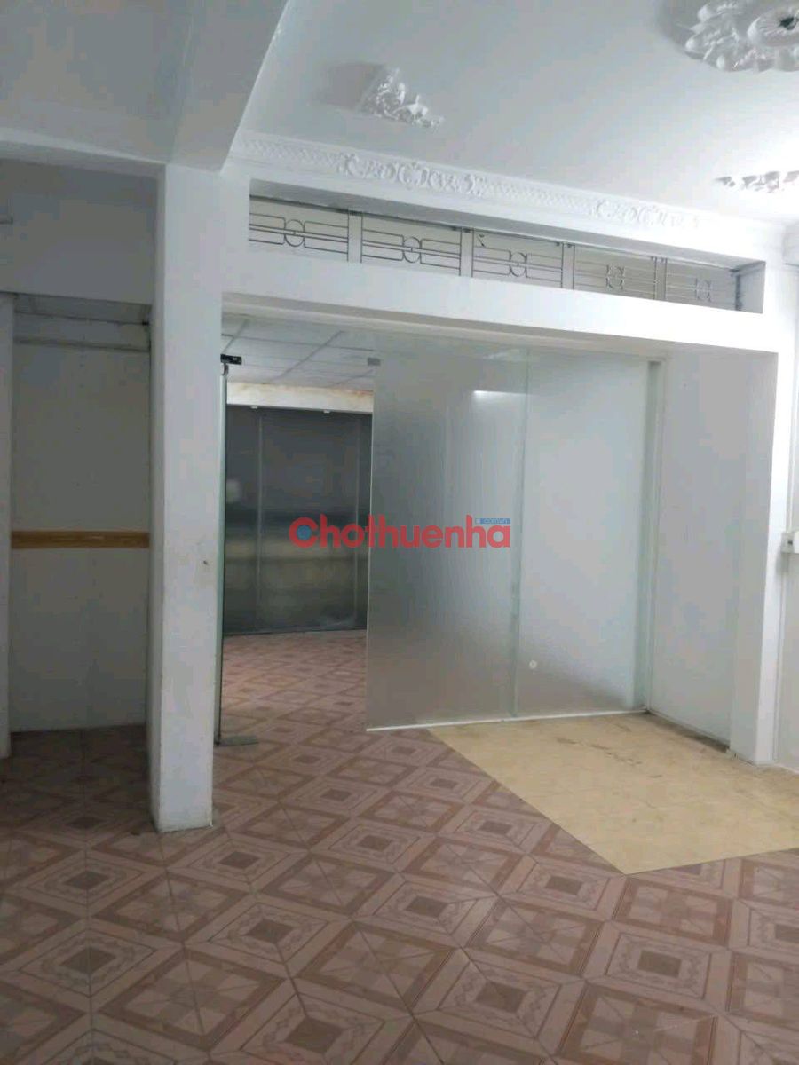 CHO THUÊ NHÀ MẶT TIỀN THÀNH THÁI, PHƯỜNG 14, QUẬN 10 