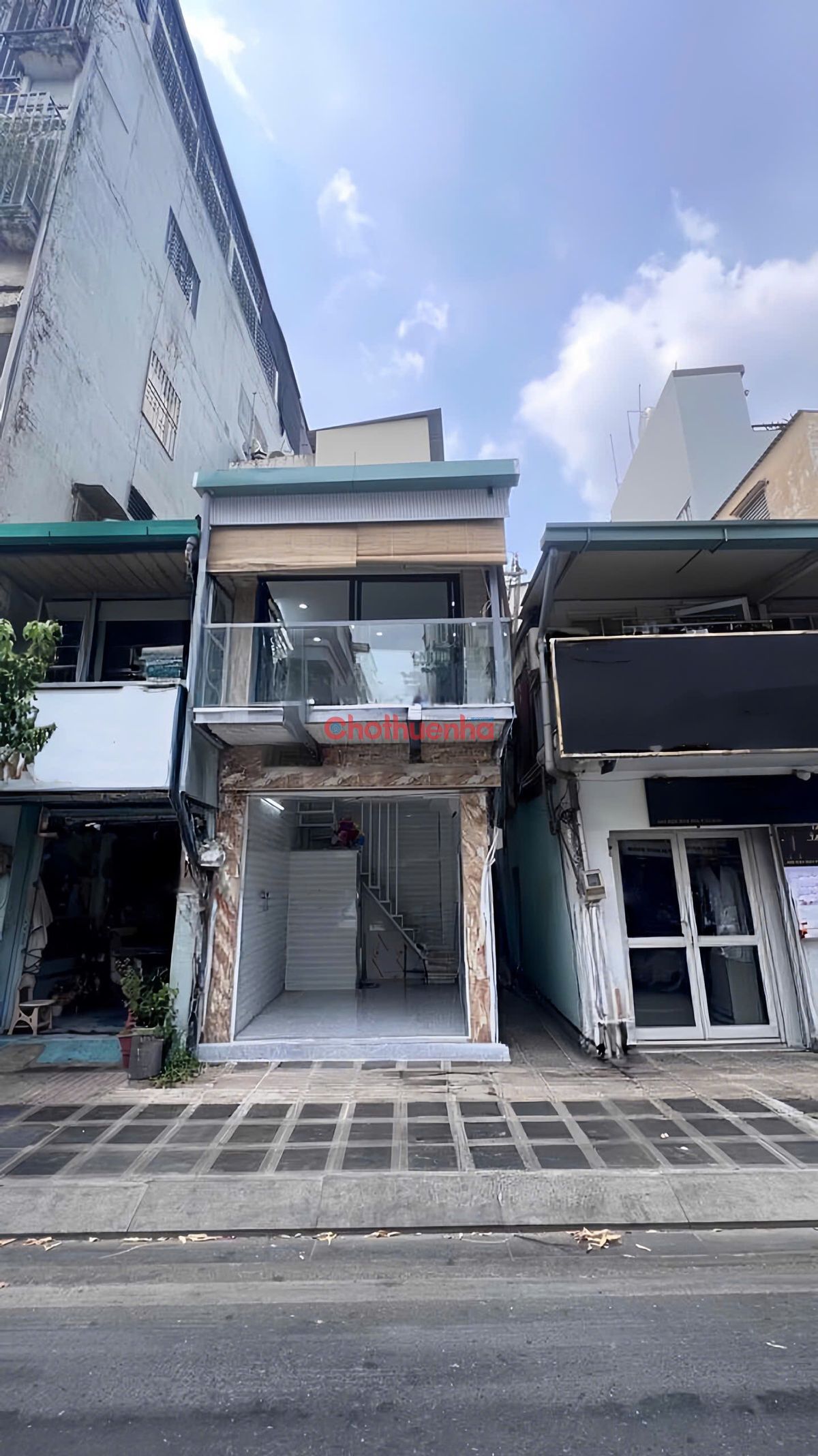 CHO THUÊ NHÀ MẶT TIỀN KINH DOANH ĐƯỜNG ĐIẸN BIÊN PHỦ - QUẬN 10  TRỆT 1 LẦU 2PN