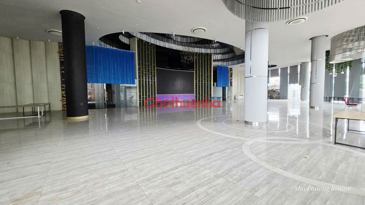 CHO THUÊ MẶT BẰNG NGUYỄN VĂN LINH ECO GREEN QUẬN 7 DIỆN TÍCH 1290M2