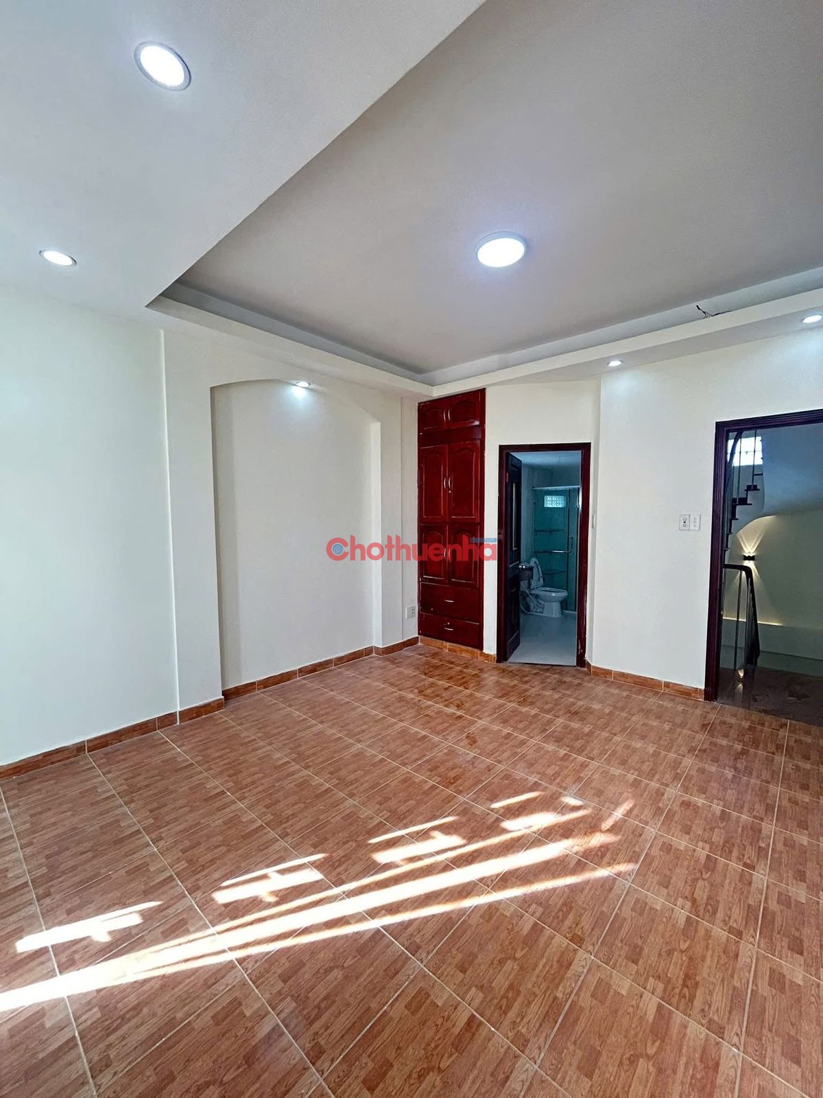 CHO THUÊ NHÀ MẶT TIỀN CƯ XÁ BẮC HẢI, QUẬN 10. NGANG 4.5M 