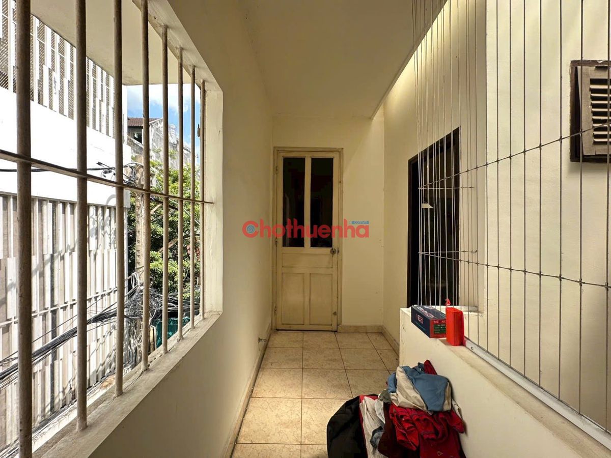 Cho thuê nhà nguyên căn đường Trần Khắc Chân, phường Tân Định, hẻm xe hơi, diện tích 4x26m