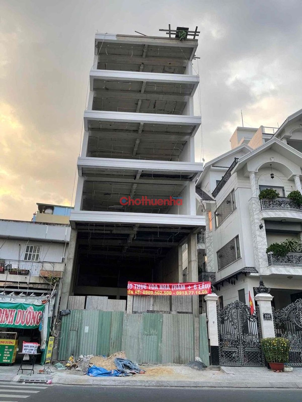 CHO THUÊ TÒA NHÀ VĂN PHÒNG 460 Tân Sơn Nhì, P. Phú Thọ Hòa, Quận Tân Phú , DTSD : 1350m2