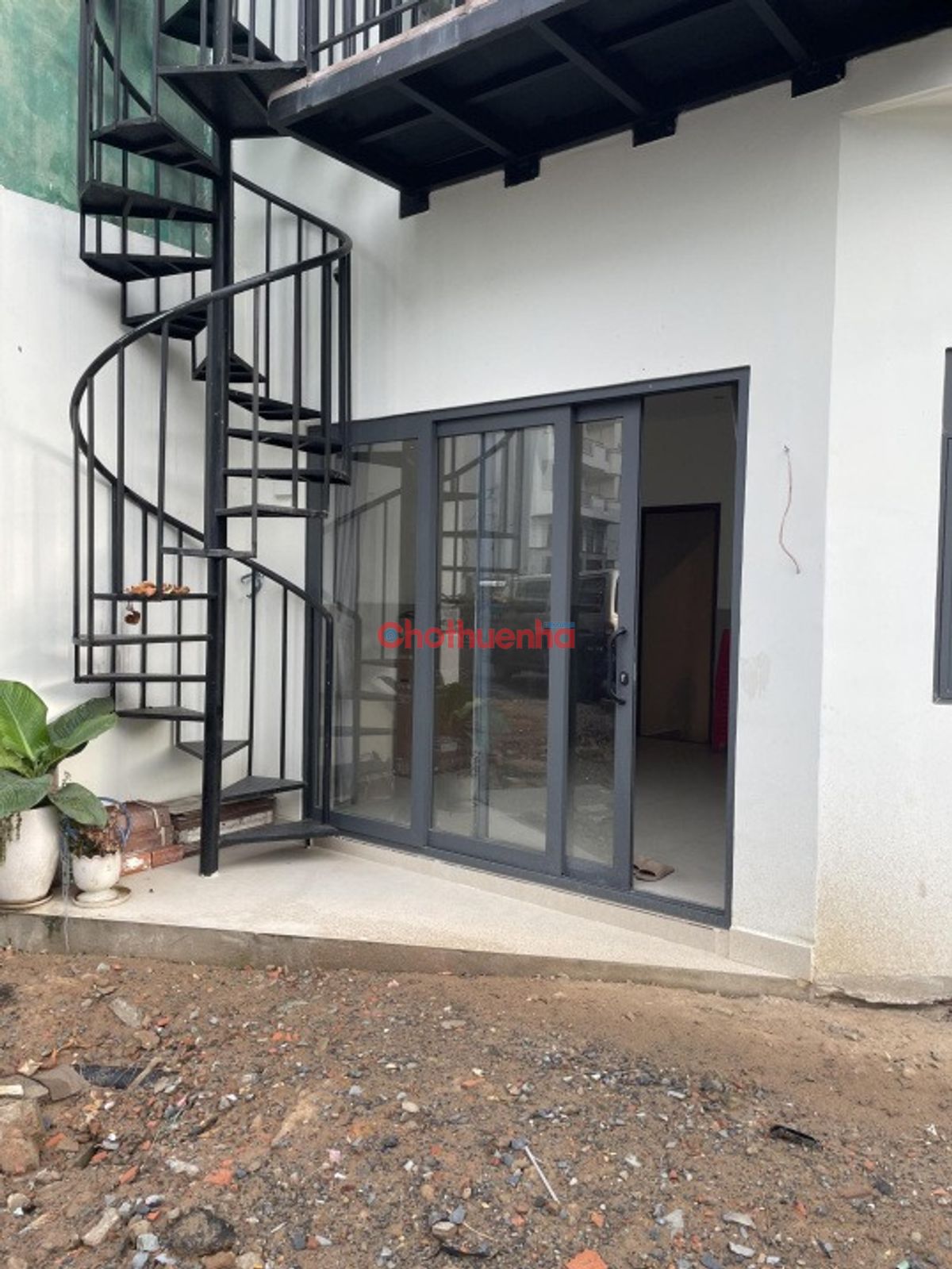 CHO THUÊ NHÀ NGUYÊN CĂN CỘNG HÒA, PHƯỜNG 4, QUẬN TÂN BÌNH.