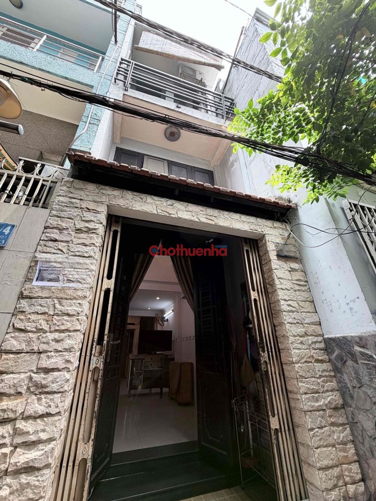 Cho thuê nhà nguyên căn đường CMT8 , Quận 3