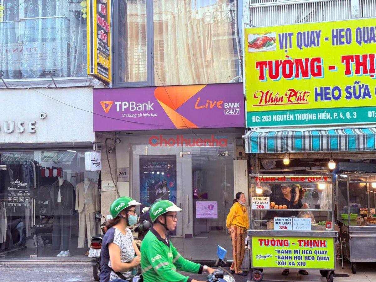 Cho thuê nhà nguyên căn mặt tiền Nguyễn Thượng Hiền, Phường 4, Quận 3.