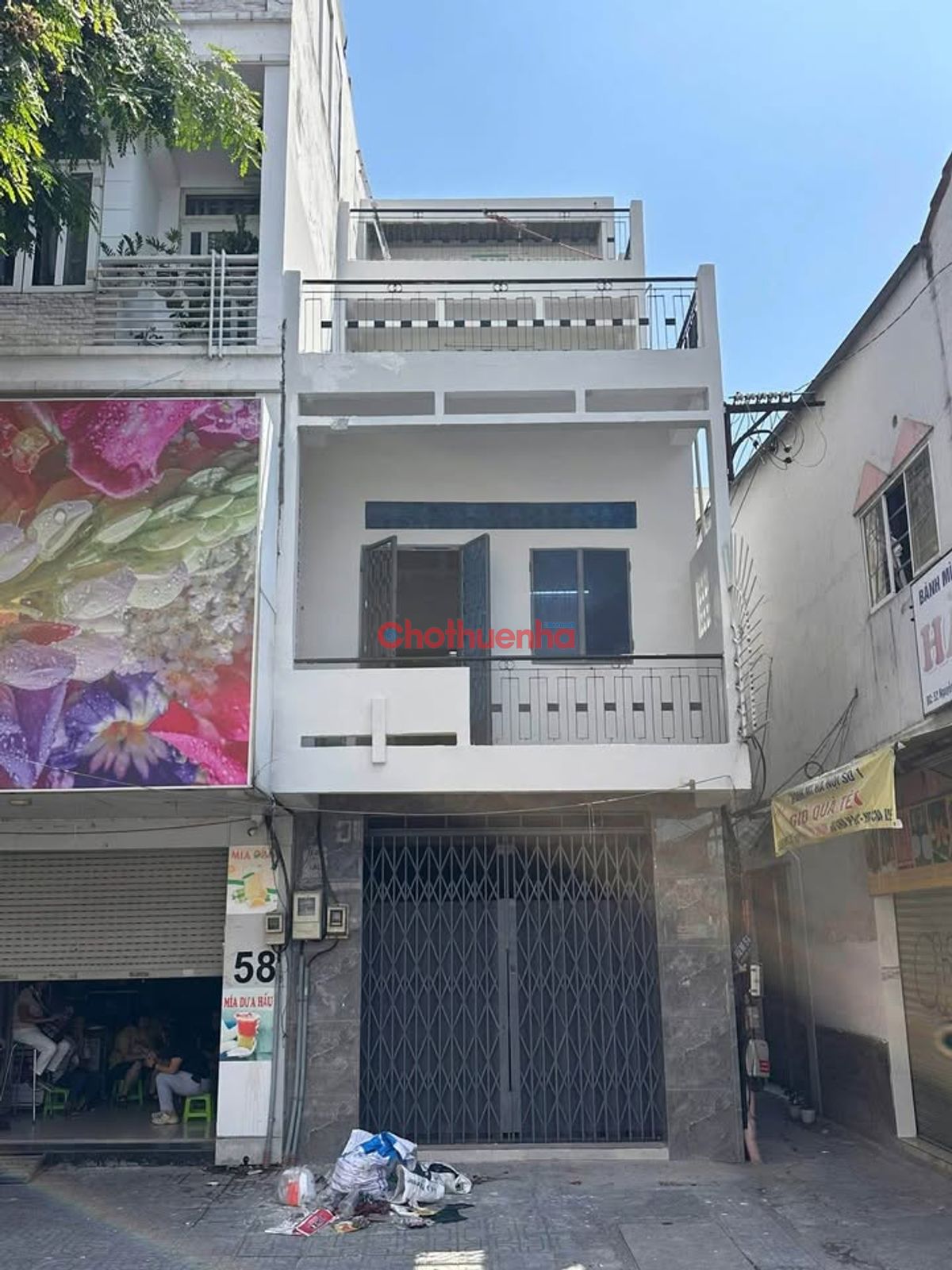Cho Thuê Nhà Mặt Tiền 3 Góc đường Nguyễn Biểu, P.2, Q.5 , 4.2x19m