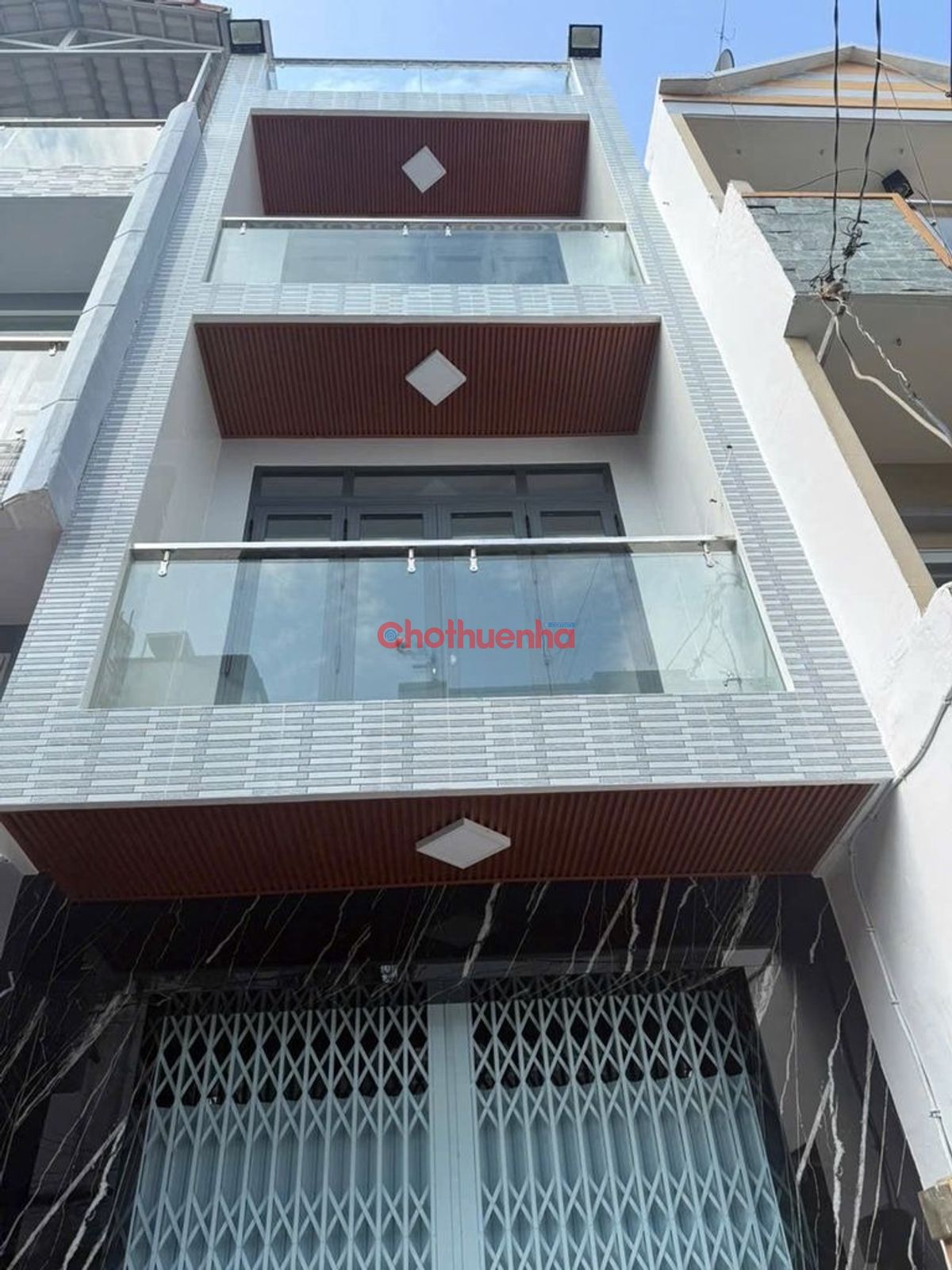 Cho thuê nhà nguyên căn  Minh Phụng Phường 2 Quận 11 vị trí đẹp ngay trung tâm chợ 