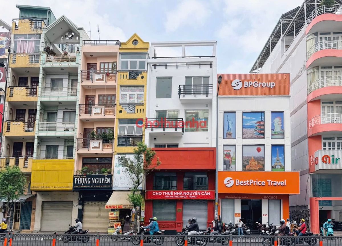 CHO THUÊ NHÀ MẶT TIỀN ĐƯỜNG NAM KỲ KHỞI NGHĨA QUẬN 3 - NGANG GẦN 6M - KẾT CẤU CAO TẦNG