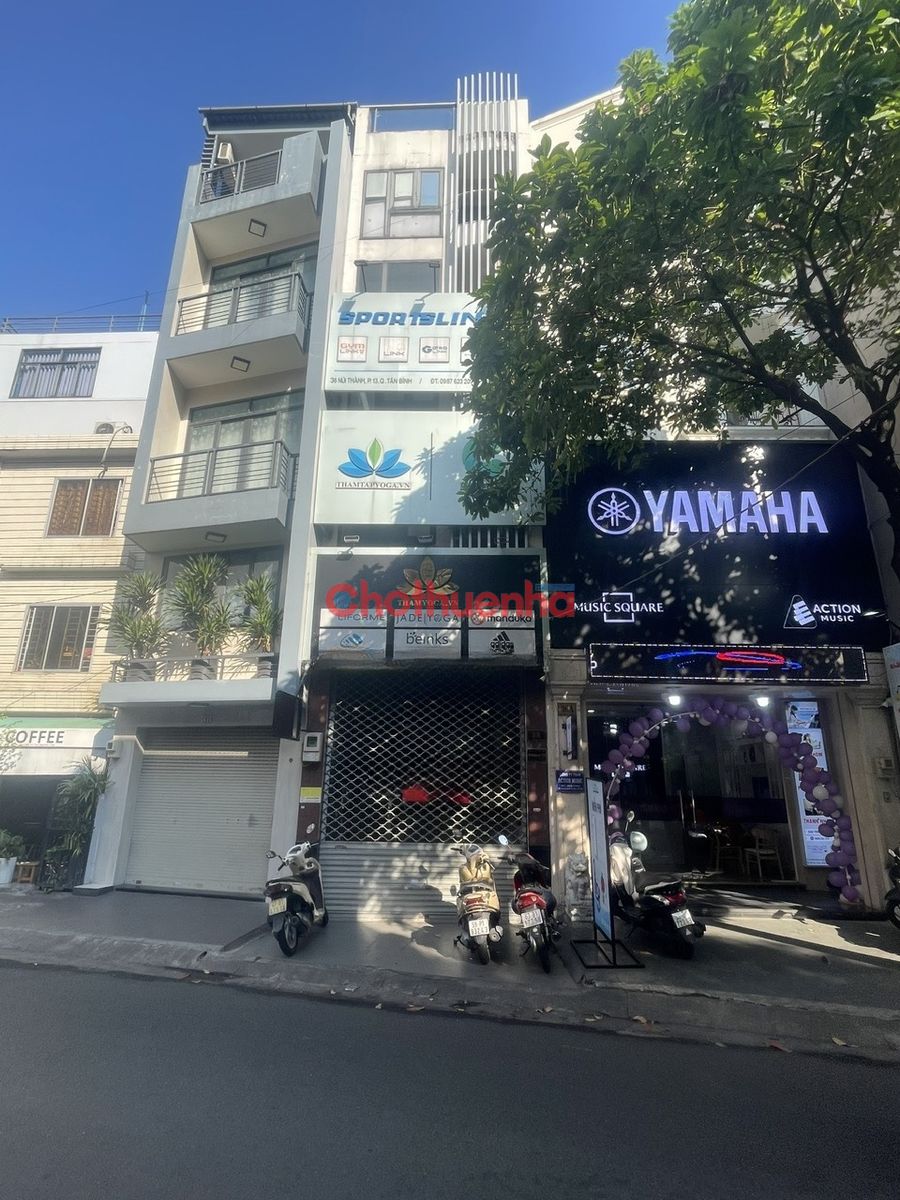 Cho thuê tòa nhà mặt tiền Núi Thành, Phường 13, Quận Tân Bình.