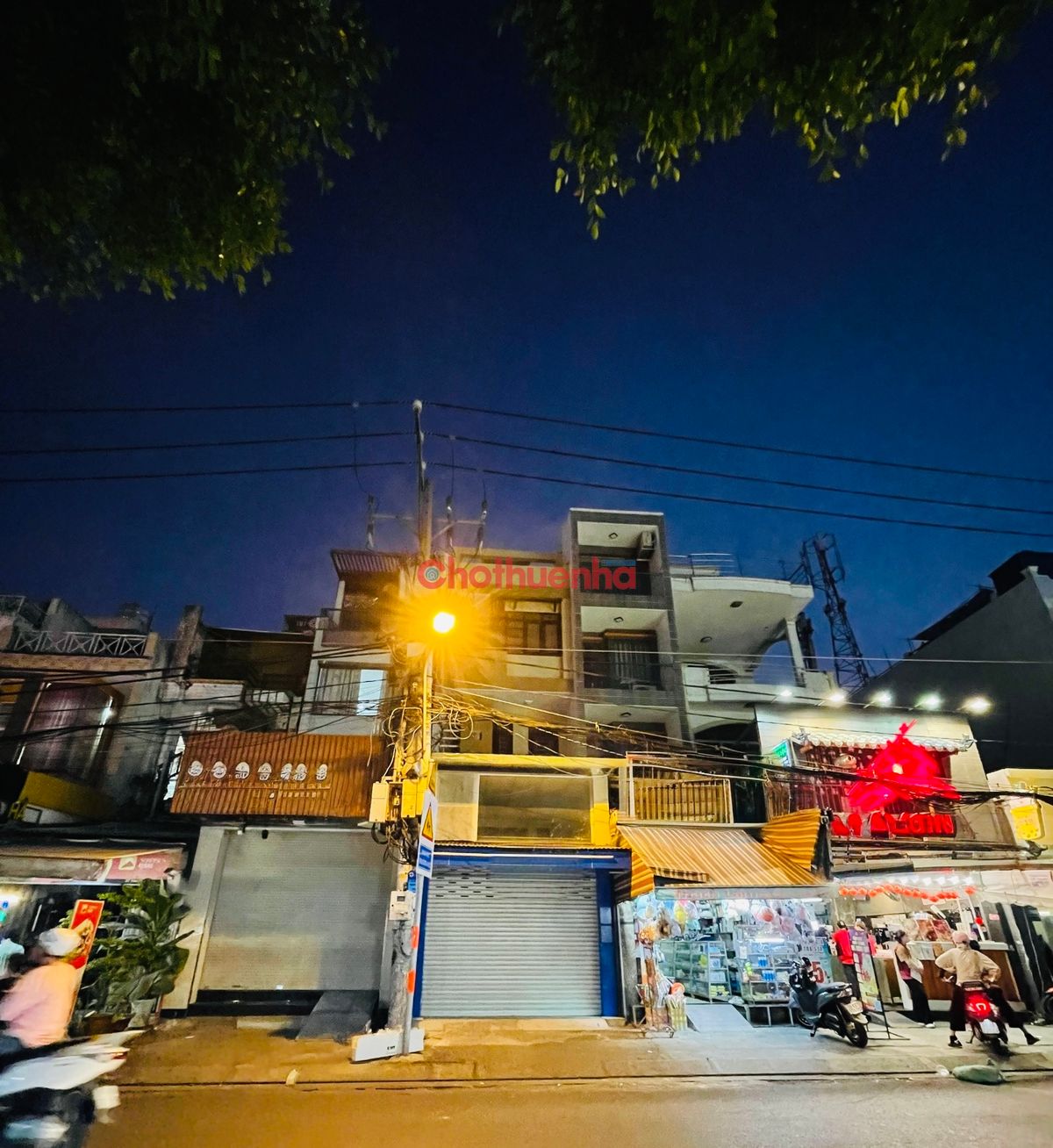 CHO THUÊ NHÀ MẶT TIỀN ĐƯỜNG THẠCH LAM, QUẬN TÂN PHÚ